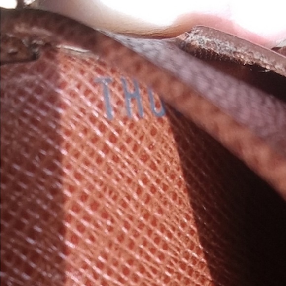 Louis Vuitton Monogram Compact Wallet w/ Box - Authentic - Picture 8 of 14